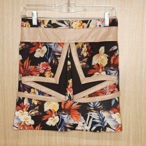 Whitney Eve NWT Floral & Faux Leather mini skirt 4